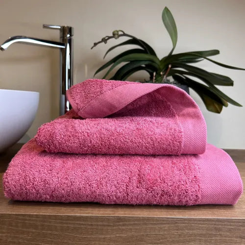 Coppia di Asciugamani in Spugna Mercerizzata 150 Rosa prugna | ArredoCasa Online tutto il tessile per la tua casa.