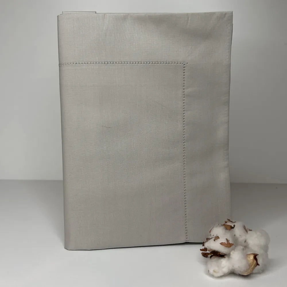 Coppia di Federe in Percalle Bossi 279 Greige | ArredoCasa Online tutto il tessile per la tua casa.