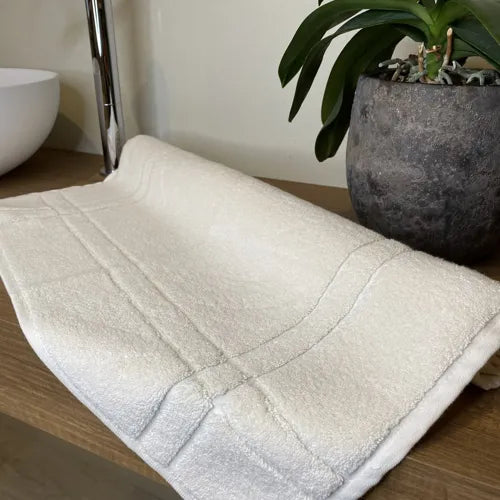 Scendi doccia in Spugna Mercerizzata Anti-Odore e Subito Asciutto Panna | ArredoCasa Online tutto il tessile per la tua casa.