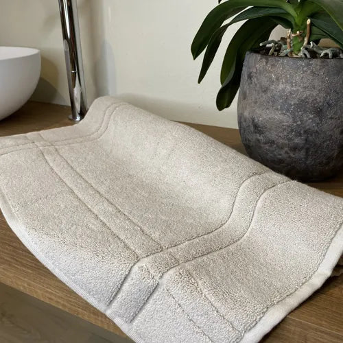 Scendi doccia in Spugna Mercerizzata Anti-Odore e Subito Asciutto 571 Nuvola | ArredoCasa Online tutto il tessile per la tua casa.