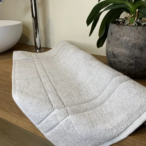 Scendi doccia in Spugna Mercerizzata Anti-Odore e Subito Asciutto 900 Grigio | ArredoCasa Online tutto il tessile per la tua casa.