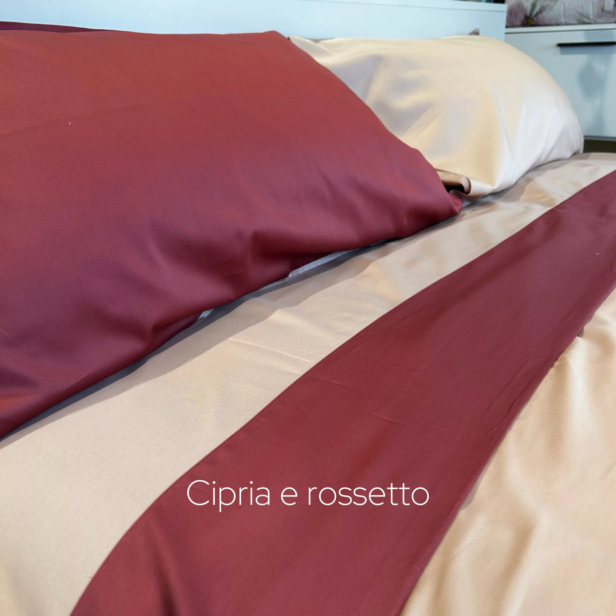 Lenzuola in Raso Federica Crema-Rossetto | ArredoCasa Online tutto il tessile per la tua casa.