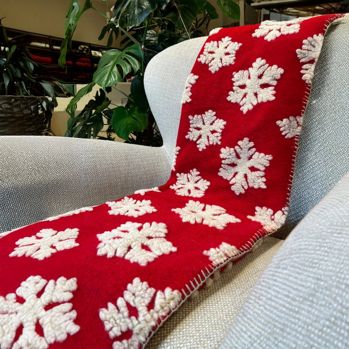 Plaid in Lana Cotta Made in Italy 170x180 – Caldo, Asciutto & Traspirante Fiocco Bianco Rosso | ArredoCasa Online tutto il tessile per la tua casa.