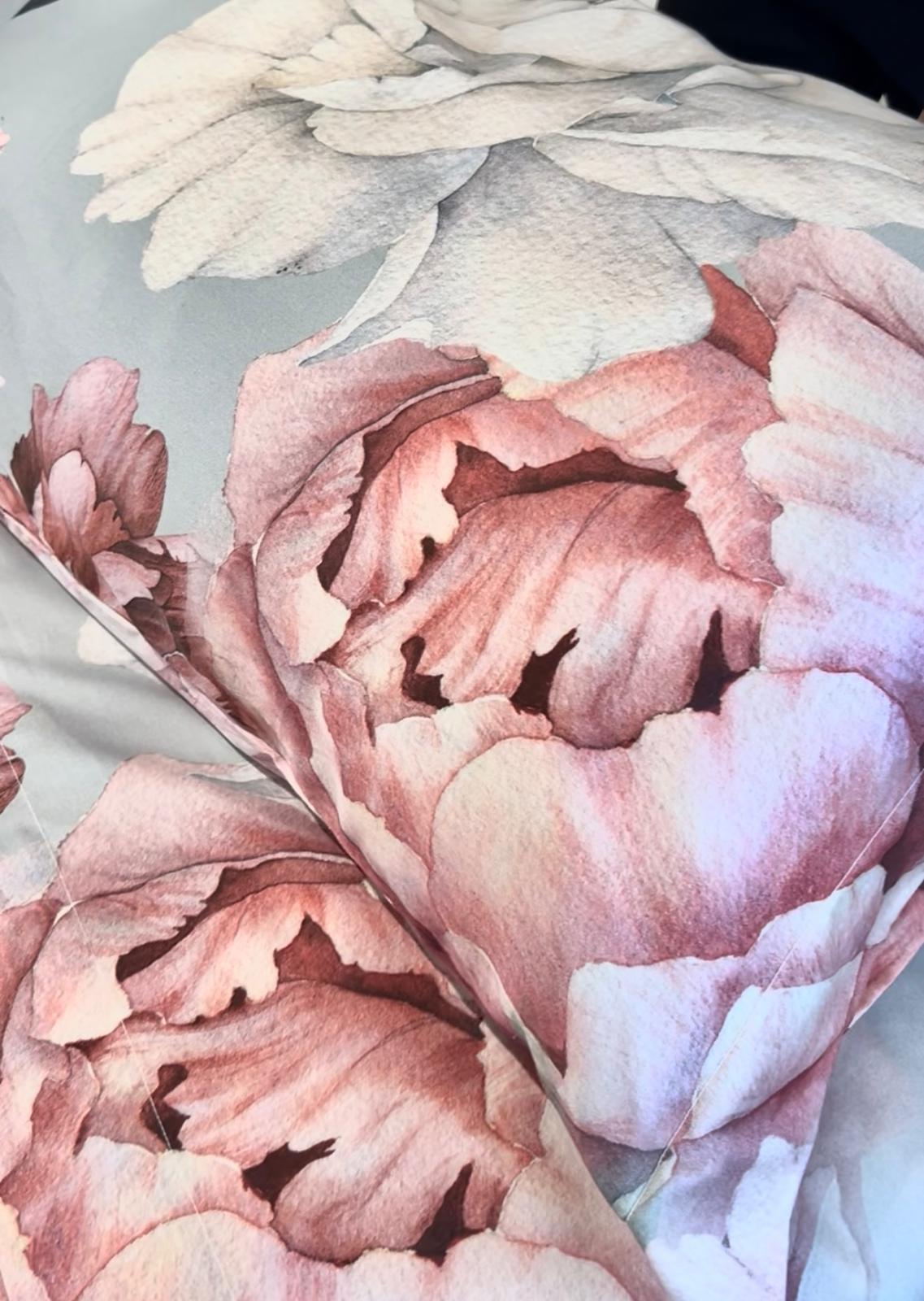 Lenzuola Floreali in Raso di Cotone Peonia | ArredoCasa Online tutto il tessile per la tua casa.