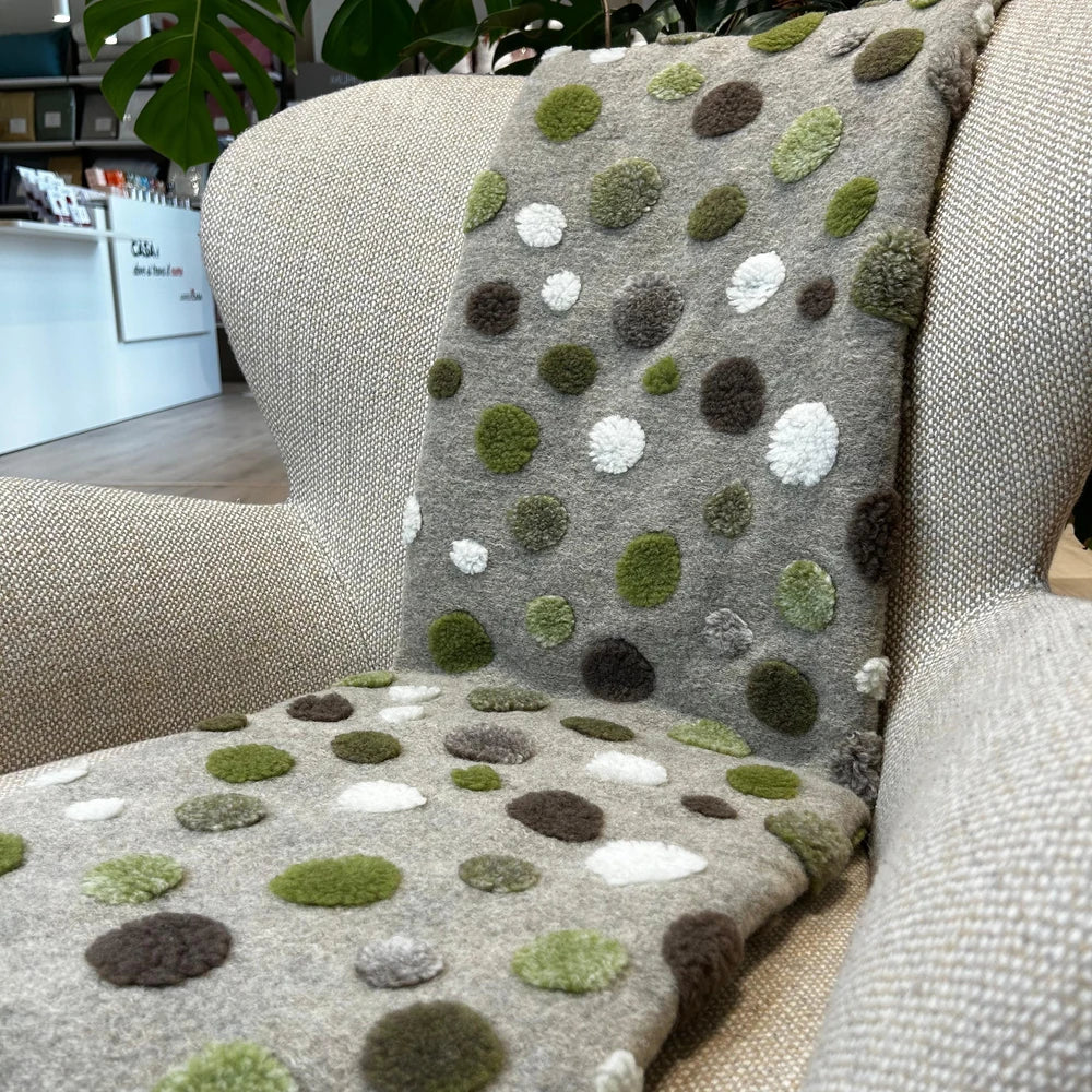 Plaid in Lana Cotta Made in Italy 170x180 – Caldo, Asciutto & Traspirante Pois fondo Beige | ArredoCasa Online tutto il tessile per la tua casa.