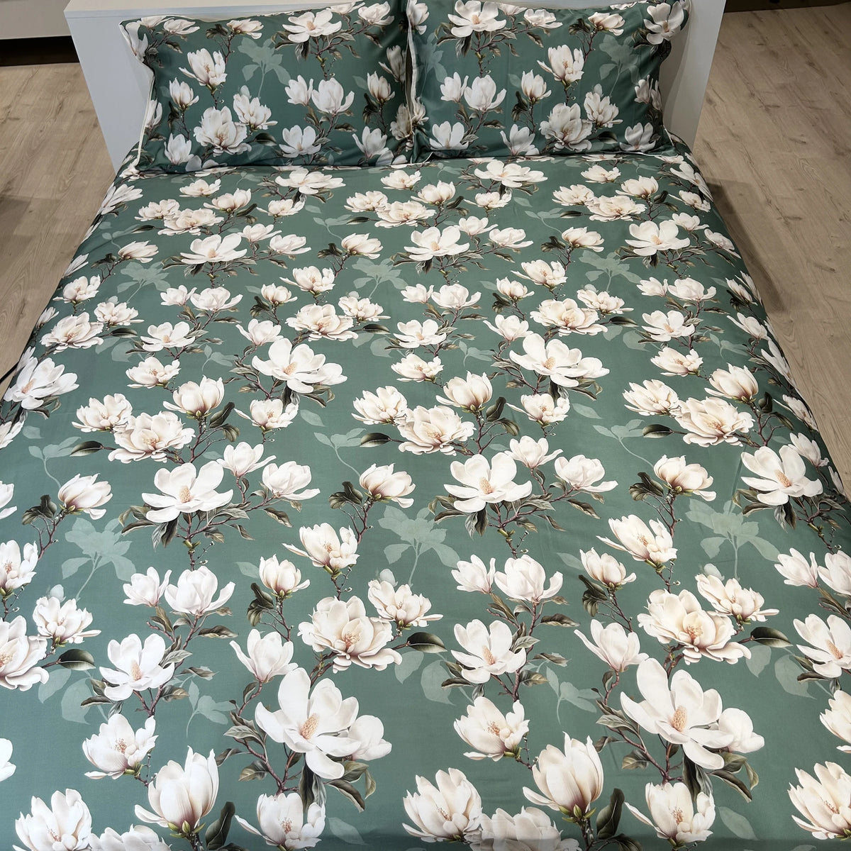 Completo Letto in Raso - Modello Magnolia | ArredoCasa Online tutto il tessile per la tua casa.