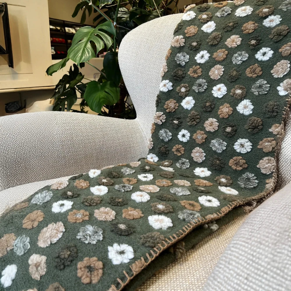 Plaid in Lana Cotta Made in Italy 170x180 – Caldo, Asciutto & Traspirante Margherite Verde | ArredoCasa Online tutto il tessile per la tua casa.