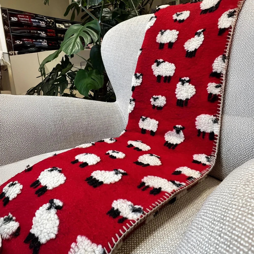 Plaid in Lana Cotta Made in Italy 170x180 – Caldo, Asciutto & Traspirante Pecore Rosso | ArredoCasa Online tutto il tessile per la tua casa.