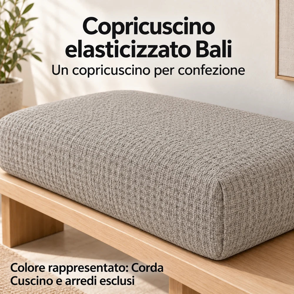 Un cuscino da seduta con rivestimento Corda su una panca. Immagine illustrativa del copricuscino Bali, colore Corda; la scena non identifica la taglia selezionata. Cuscino, imbottiture, arredi e accessori esclusi.